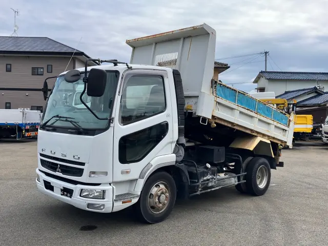 三菱 ファイター PA-FK71F(2WD)の写真1