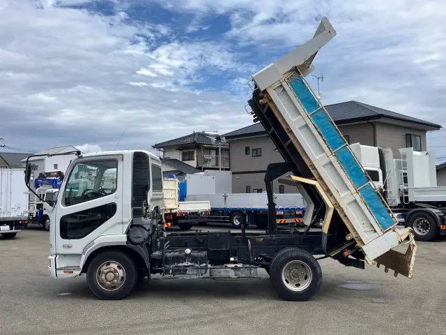 三菱 ファイター PA-FK71F(2WD)の写真5