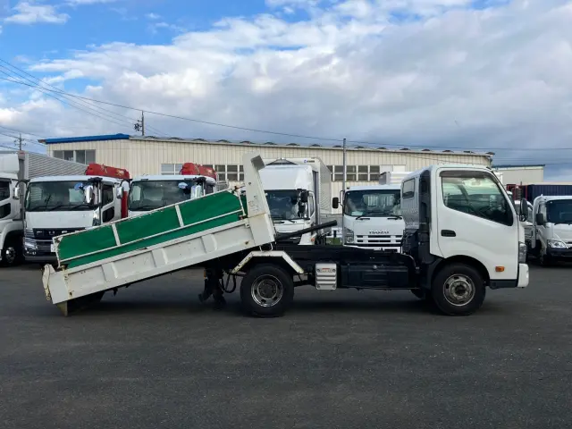 日野 デュトロ 2KG-XZU700X(2WD)の写真6
