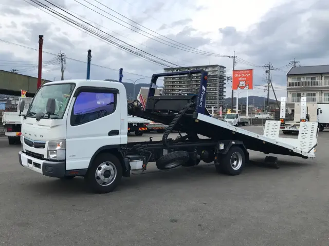 三菱 キャンター 2PG-FEB80(2WD)の写真1