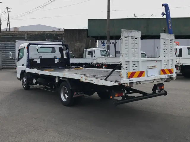 三菱 キャンター 2PG-FEB80(2WD)の写真4