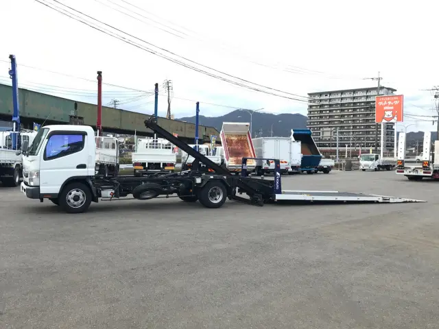 三菱 キャンター 2PG-FEB80(2WD)の写真5