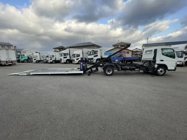 三菱 キャンター 2PG-FEB80(2WD)の写真6