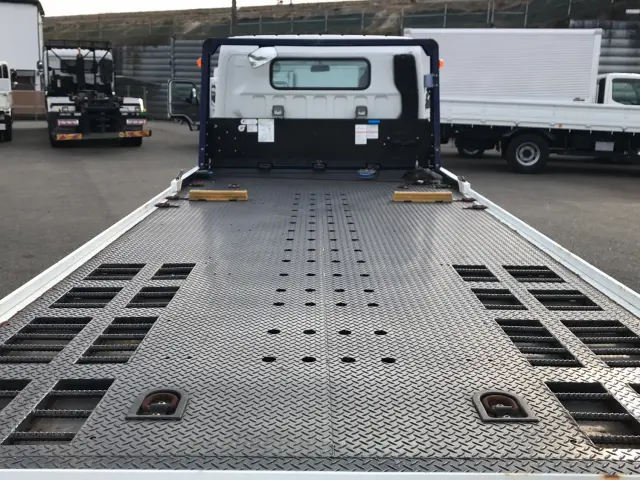 三菱 キャンター 2PG-FEB80(2WD)の写真9