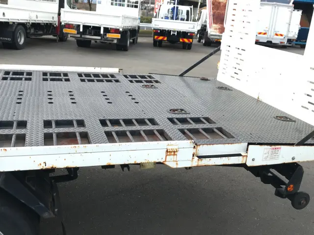 三菱 キャンター 2PG-FEB80(2WD)の写真12