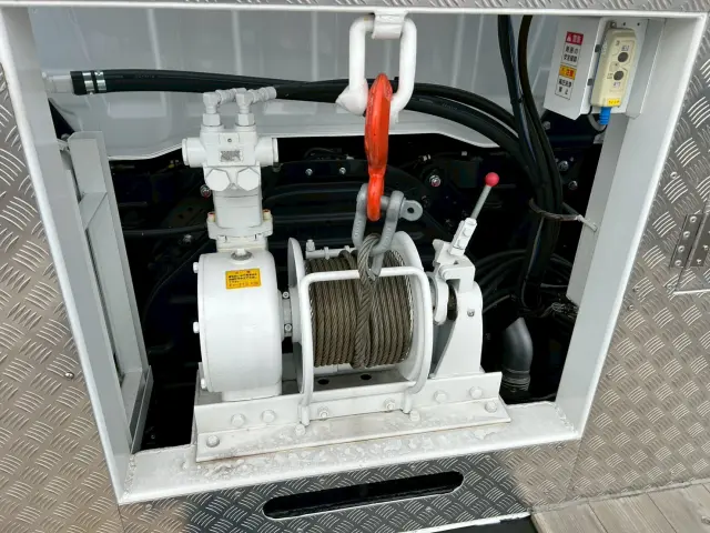 日野 プロフィア 2DG-FS1AJE(6x4)の写真15