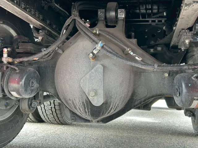 日野 プロフィア 2DG-FS1AJE(6x4)の写真18