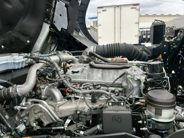 日野 プロフィア 2DG-FS1AJE(6x4)の写真19