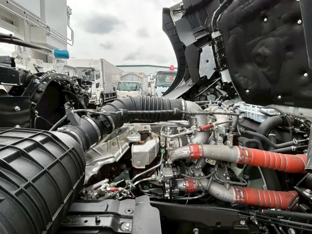 日野 プロフィア 2DG-FS1AJE(6x4)の写真20