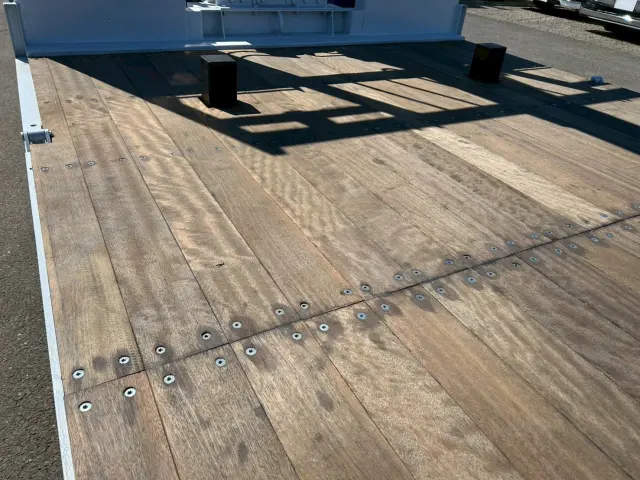 三菱 スーパーグレート QKG-FS50VZ(8x4)の写真9