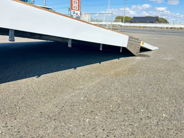 三菱 スーパーグレート QKG-FS50VZ(8x4)の写真19