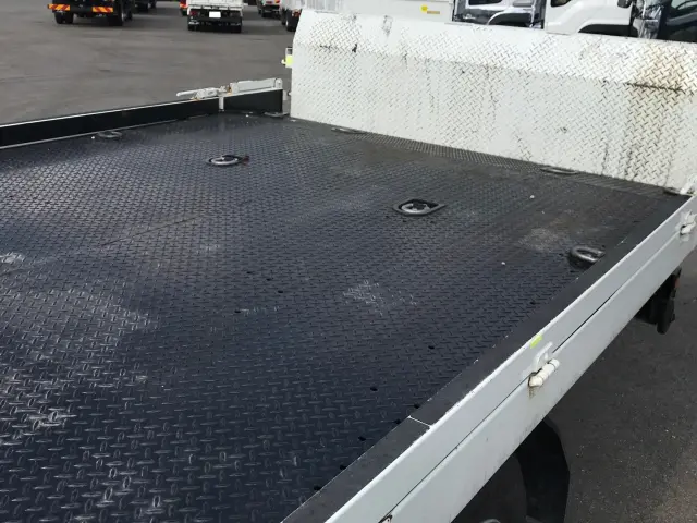 三菱 キャンター 2PG-FEB80(2WD)の写真12