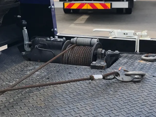 三菱 キャンター 2PG-FEB80(2WD)の写真13