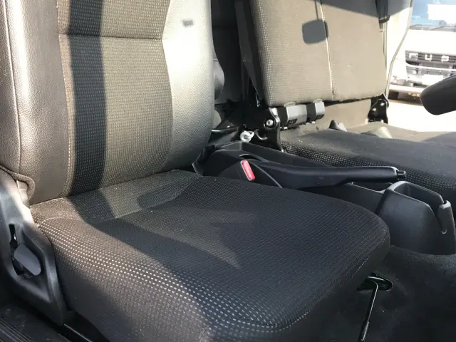 三菱 キャンター 2PG-FEB80(2WD)の写真20