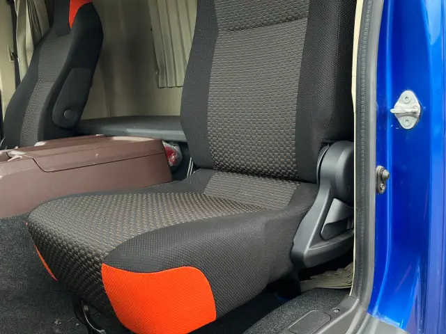 日野 レンジャー 2KG-FE2ACA(2WD)の写真21