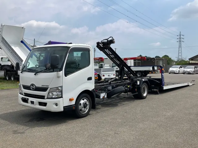 日野 デュトロ TPG-XZU722M(2WD)の写真1