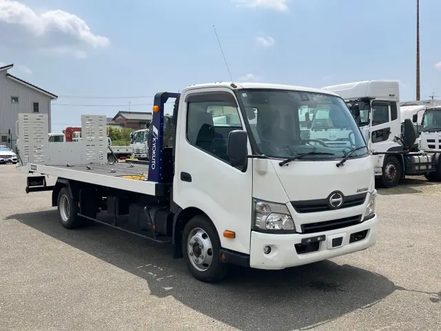 日野 デュトロ TPG-XZU722M(2WD)の写真2