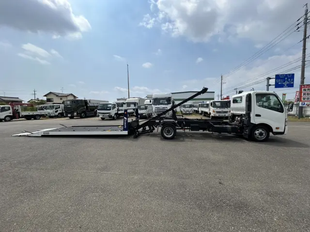 日野 デュトロ TPG-XZU722M(2WD)の写真6