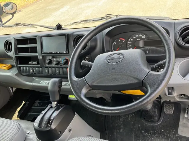 日野 デュトロ TPG-XZU722M(2WD)の写真22