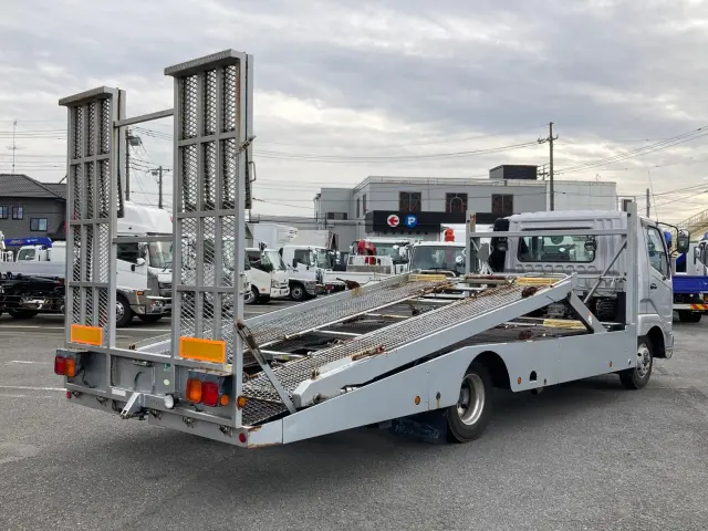 三菱 ファイター PA-FK71F(2WD)の写真3