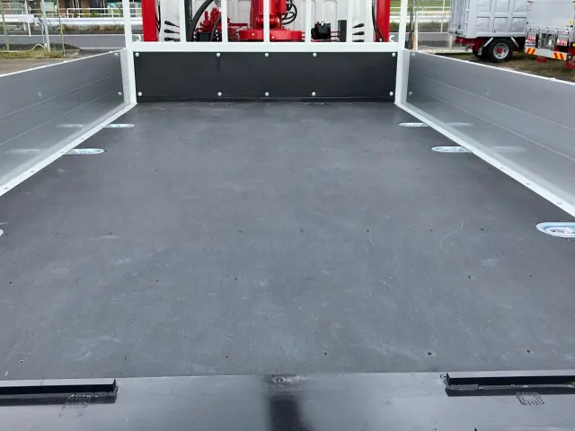 三菱 キャンター 2RG-FEB80(2WD)の写真7