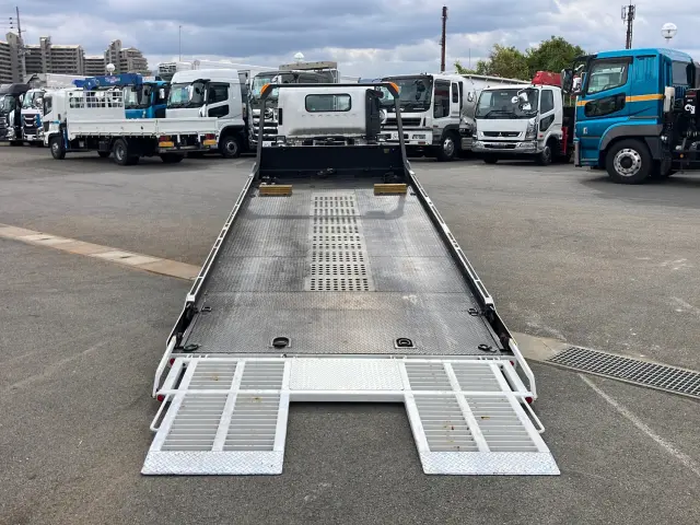 いすゞ エルフ 2RG-NPR88AN(2WD)の写真8