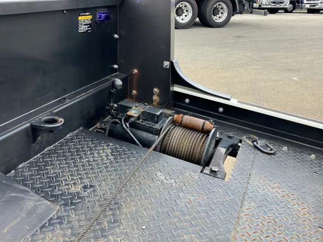 いすゞ エルフ 2RG-NPR88AN(2WD)の写真13