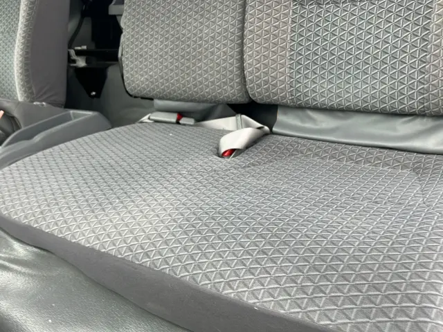 いすゞ エルフ 2RG-NPR88AN(2WD)の写真21