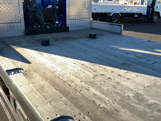 いすゞ ギガ 2PG-CYH77D(8x4)の写真8