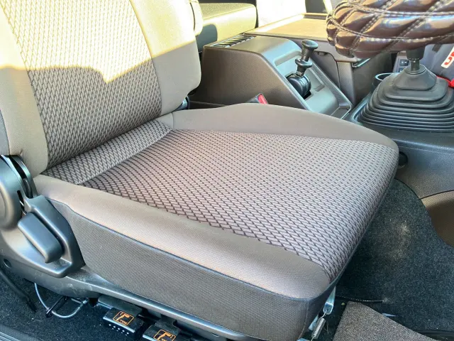 いすゞ ギガ 2PG-CYH77D(8x4)の写真21