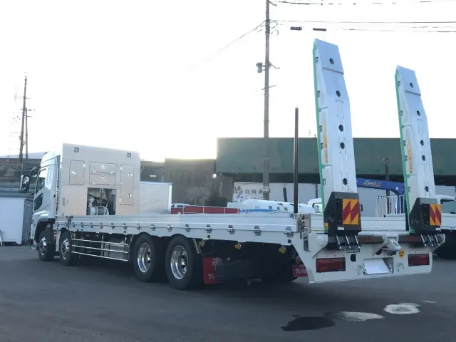 三菱 スーパーグレート 2PG-FS84VZ(8x4)の写真4