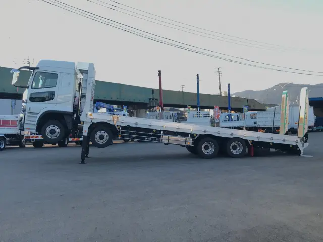 三菱 スーパーグレート 2PG-FS84VZ(8x4)の写真5