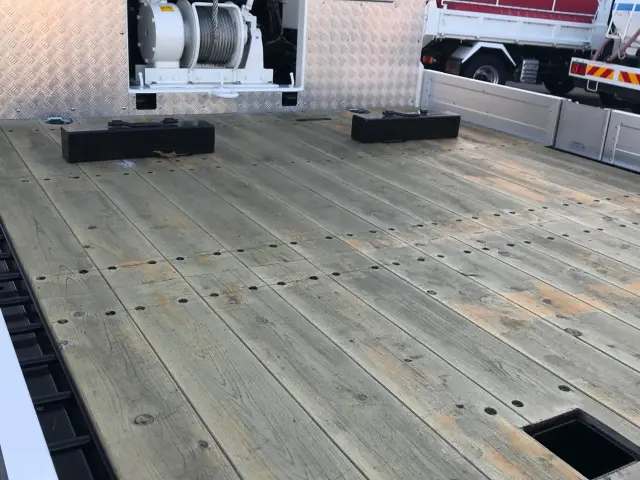 三菱 スーパーグレート 2PG-FS84VZ(8x4)の写真12