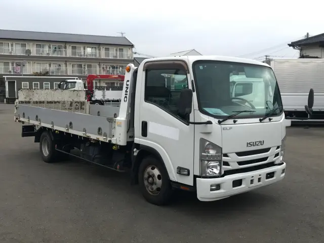 いすゞ エルフ TRG-NPR85AN(2WD)の写真2