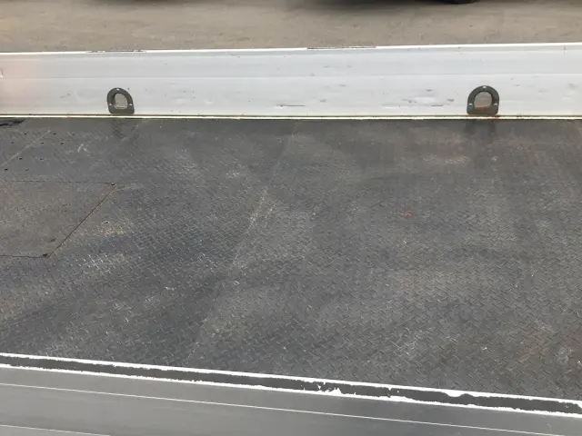 いすゞ エルフ TRG-NPR85AN(2WD)の写真11