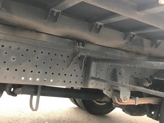 いすゞ エルフ TRG-NPR85AN(2WD)の写真14