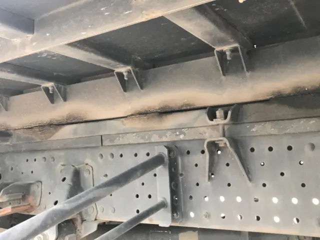 いすゞ エルフ TRG-NPR85AN(2WD)の写真15