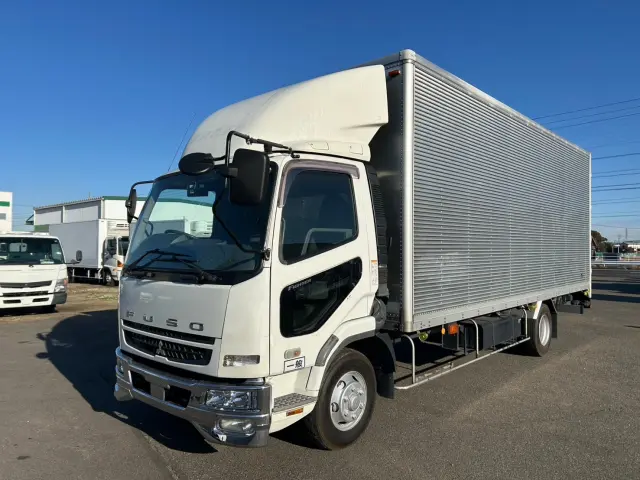 三菱 ファイター PA-FK74F(2WD)の写真1