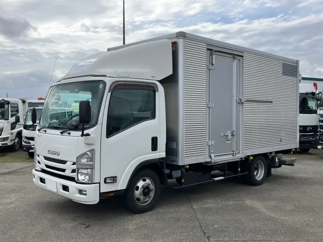 いすゞ エルフ 2RG-NPR88AN(2WD)の写真1