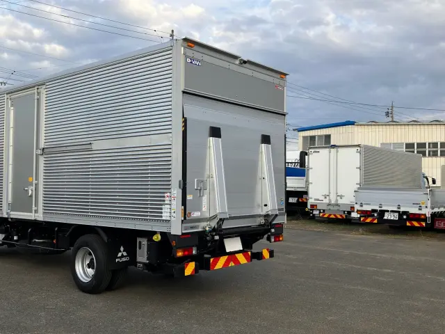 三菱 キャンター 2PG-FEB80(2WD)の写真10