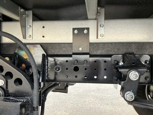 三菱 キャンター 2PG-FEB80(2WD)の写真13