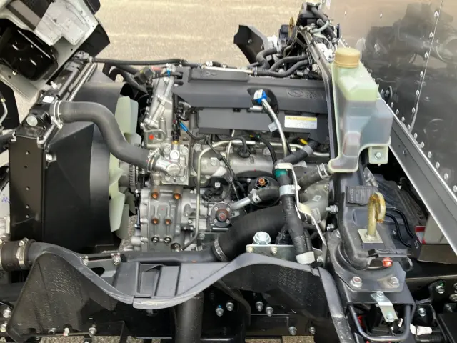 三菱 キャンター 2PG-FEB80(2WD)の写真15