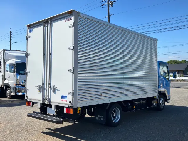 いすゞ エルフ 2RG-NPR88AN(2WD)の写真3
