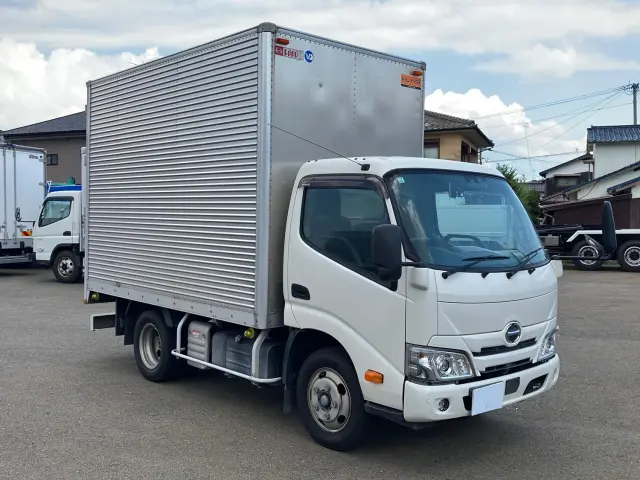 日野 デュトロ 2RG-XZU605M(2WD)の写真2