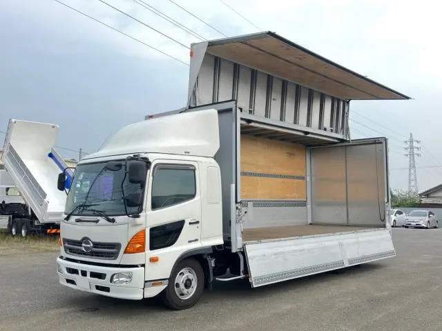 日野 レンジャー TKG-FD7JLAG(2WD)の写真1