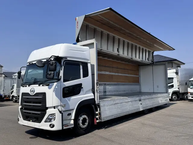 ＵＤ クオン 2PG-CD5CA(6x2)の写真1
