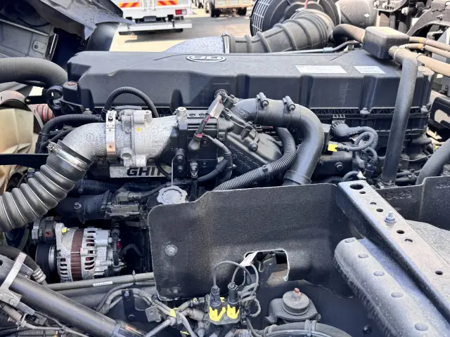 ＵＤ クオン 2PG-CD5CA(6x2)の写真16