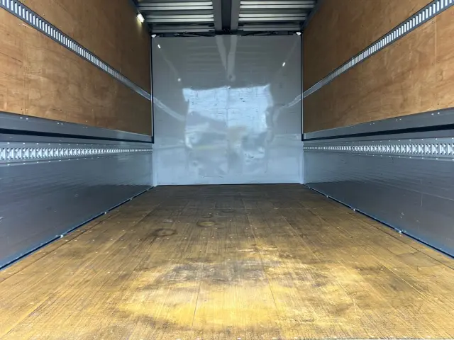 日野 レンジャー 2KG-FD2ABG(2WD)の写真10