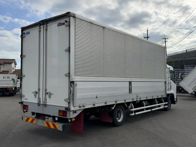 いすゞ フォワード TKG-FRR90T2(2WD)の写真3