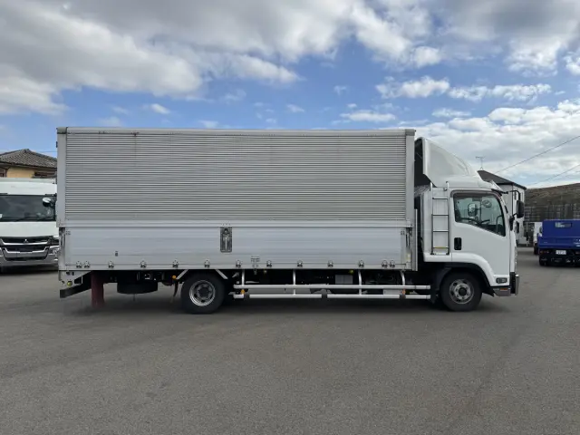 いすゞ フォワード TKG-FRR90T2(2WD)の写真8